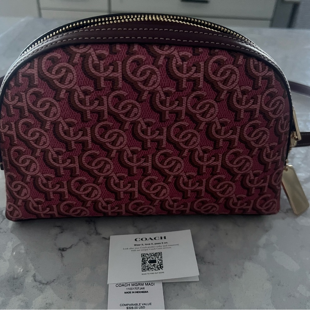 Beautiful crossbody bag.